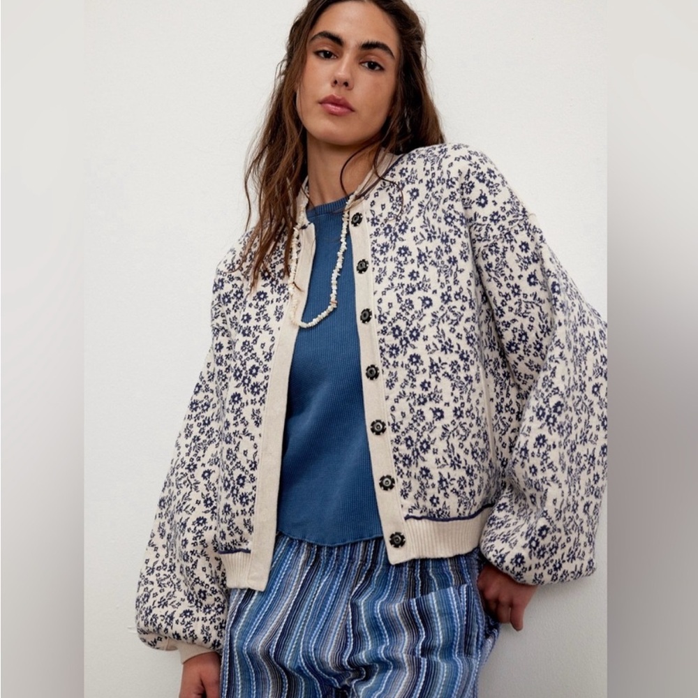 Free People We The Free Maine Bomber Cardi Jacket Sweater Coat Cream Large NEW